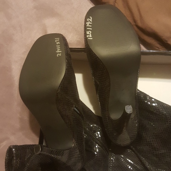 Long boots - Picture 3 of 4